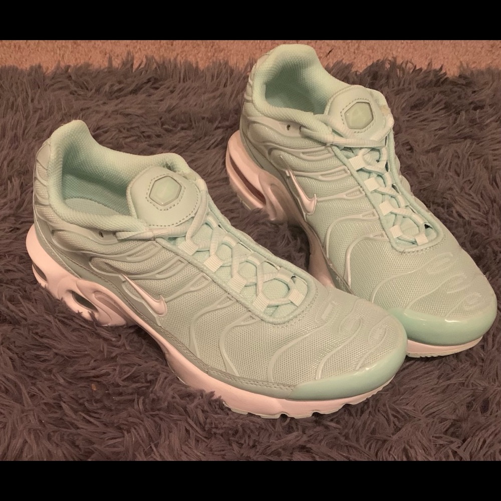 Girls Sneakers
